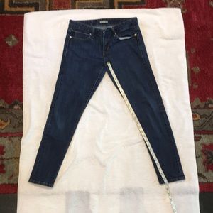 Levi’s Boyfriend Skinny Jeans in great condition!